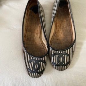 Chanel pin stipped flats